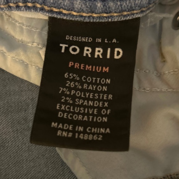 Torrid Medium Blue Wash Mid Rise Skinny Denim Jeans Size 16R - Picture 7 of 7